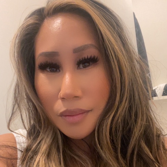 Meet your Posher, Jackie - Picture 1 of 4